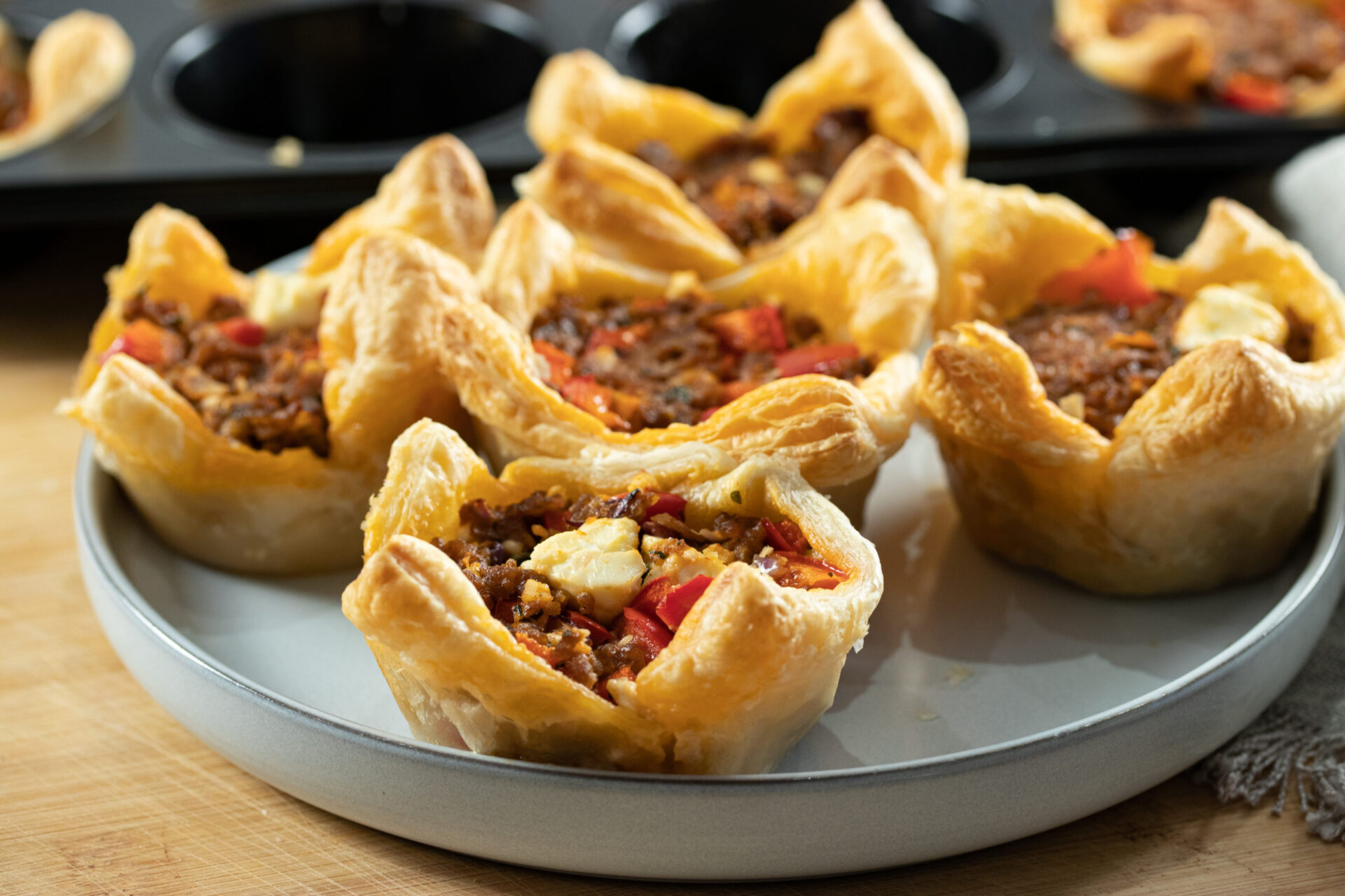 Hackfleischmuffins mit Blätterteig - Rezeptwunder