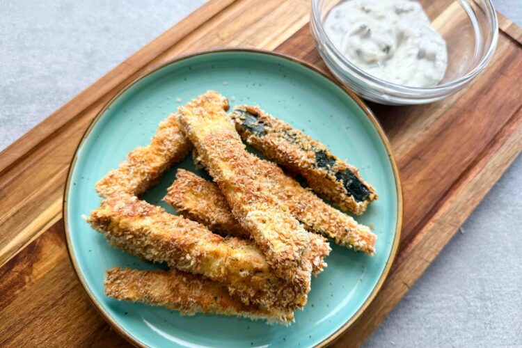Zucchini fries from the hot air fryer